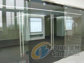 大望路安装玻璃门，专业施工与品质呈现