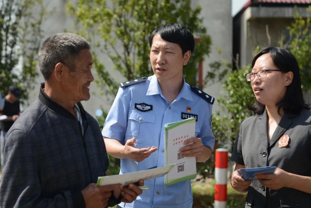 长江航运交易中心，繁荣的航运枢纽与未来的无限潜力