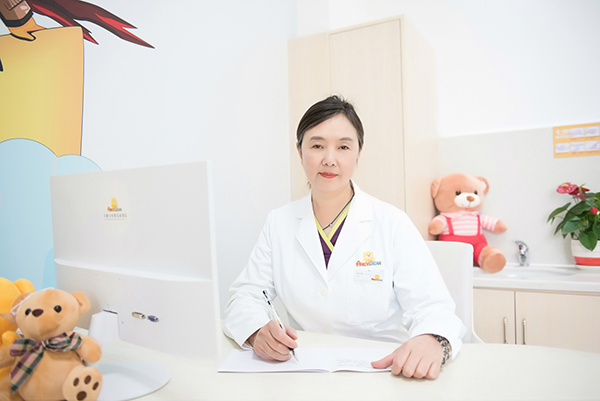 重庆儿童医院专家黄静，医者仁心，护佑儿童健康