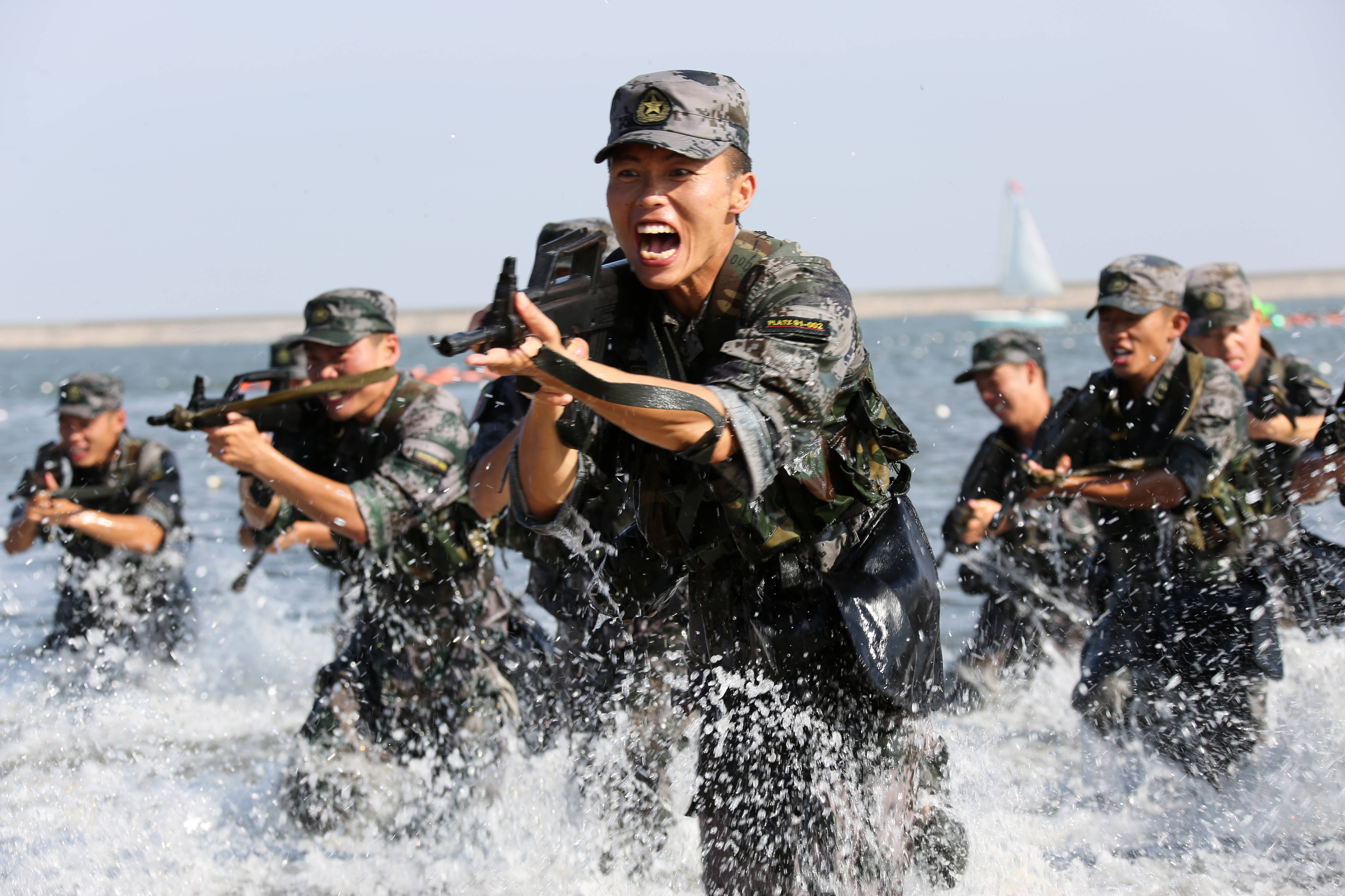 中国第一支伞兵队，英勇无畏的先行者