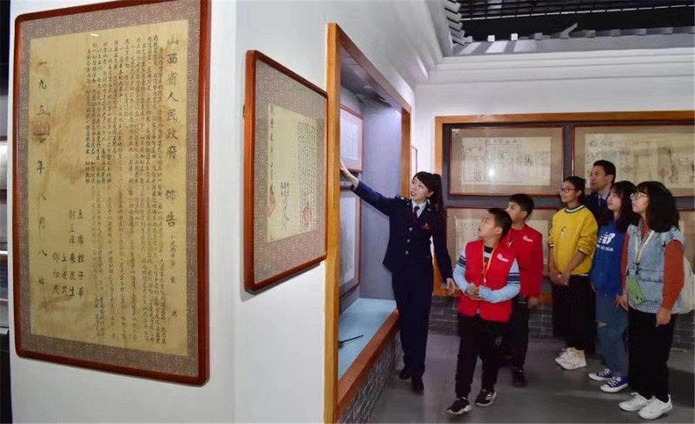 贷款需要拿到哪些发票，深入了解贷款过程中的票据要求