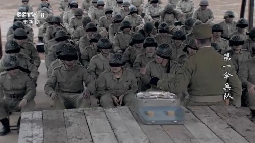 第一伞兵队深度剧评，战火中的英勇伞兵与真挚情感