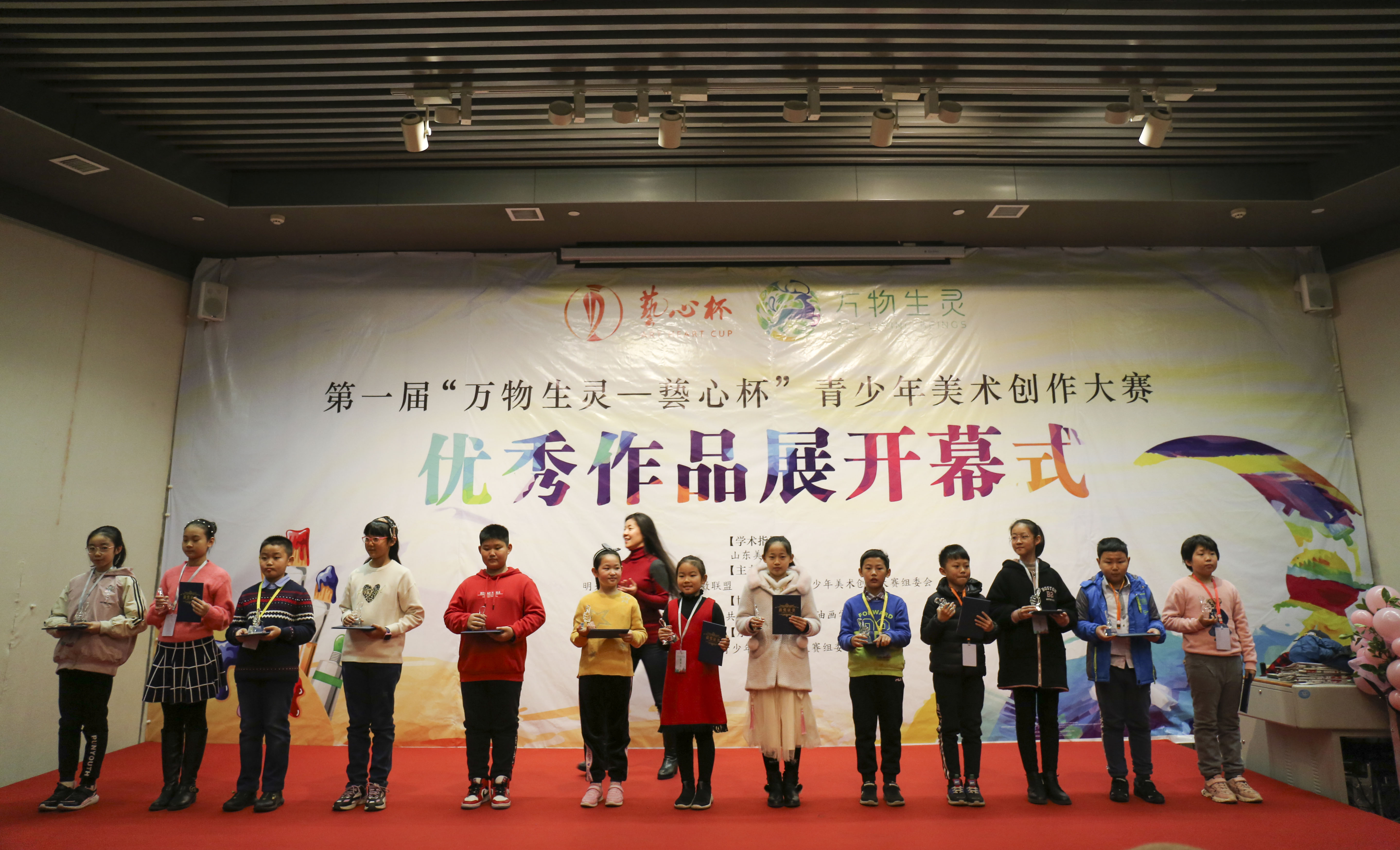 大庆新村青少年美术班，培养艺术新星的前沿阵地