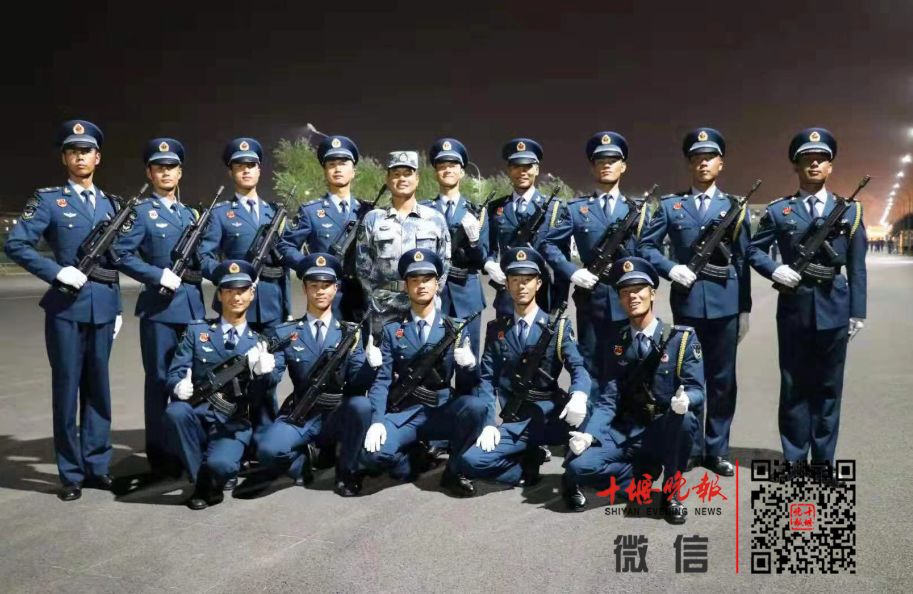 探究身高与空军伞兵黄继光连的关联——以1m8的身高条件为例